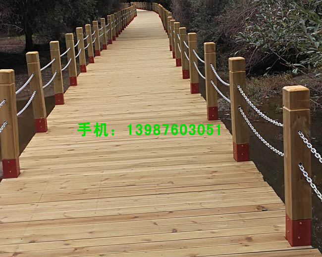 防腐木地板欄桿